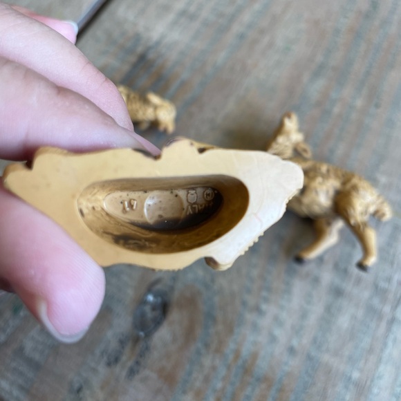 Fontanini Sheep Nativity Replacement Pieces - Picture 4 of 6